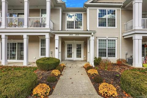 2814 Bennington Dr, Fishkill, NY 12524 photo 1