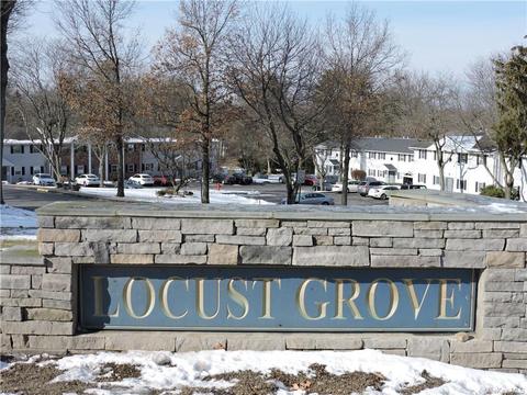 4 Locust Ct #L, Fishkill, NY 12524 photo 1