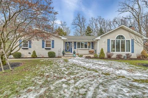 13 Timberline Dr, Cornwall, NY 12518 photo 1