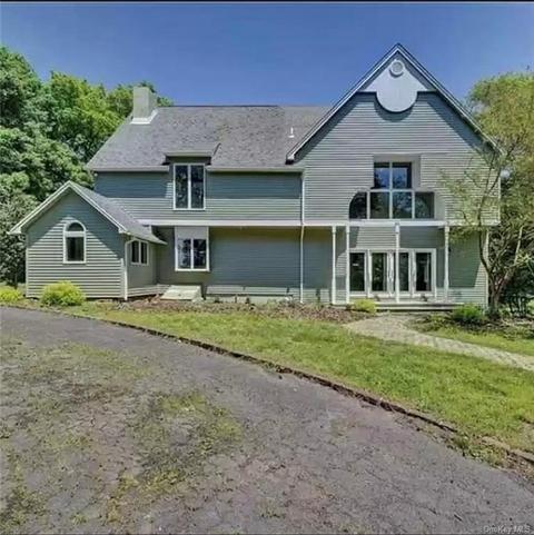 55 Creekside Ln, Cornwall, NY 10953 photo 1