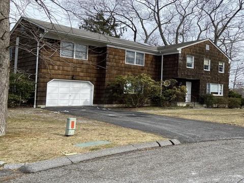 5 Dalphin Dr, Rye, NY 10580 photo 1