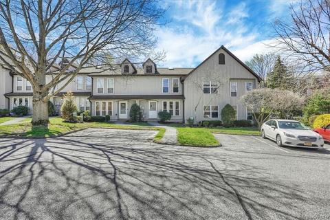70 Villa Dr, Peekskill, NY 10566 photo 1