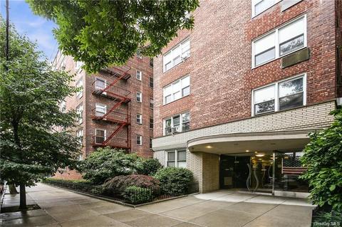 4295 Webster Ave #2E, Bronx, NY 10470 photo 1