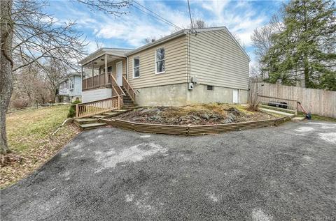 36 Pine Echo Dr, Poughkeepsie, NY 12601 photo 1