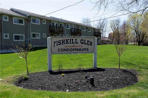11 Fishkill Glen Dr #C, Fishkill, NY 12524 photo 1