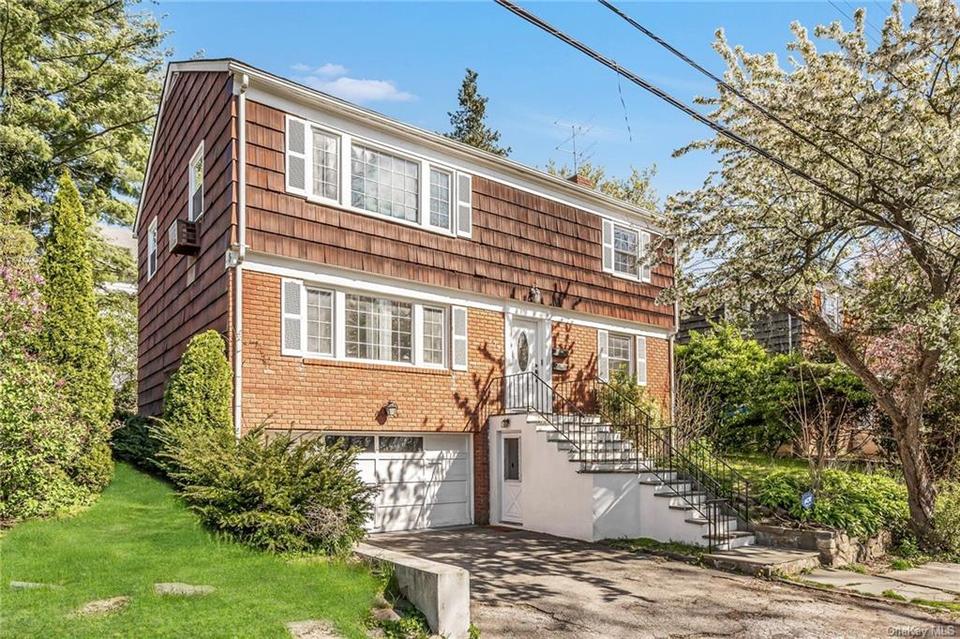 374 Columbus Ave, Eastchester, NY 10707 34 Photos MLS 6182603 Movoto