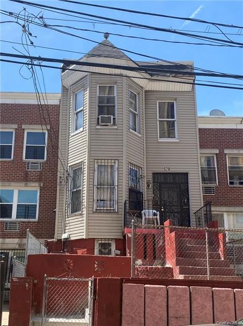 578 E 170th St, Bronx, NY 10456 photo 1