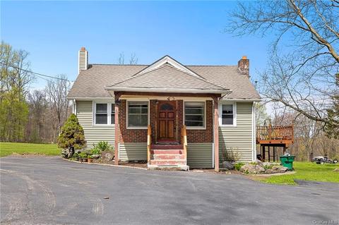 99 Cronks Rd, Newburgh, NY 12589 photo 1