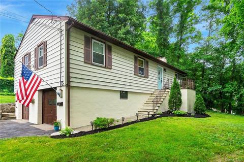 1425 Crompond Rd, Peekskill, NY 10566 photo 1