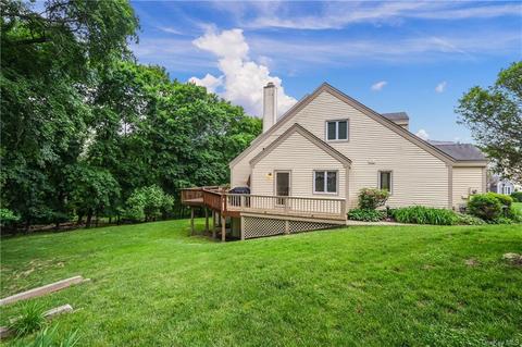 160 Fields Ln, Peekskill, NY 10566 photo 1