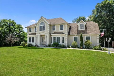 29 Madison Ct, Newburgh, NY 12589 photo 1