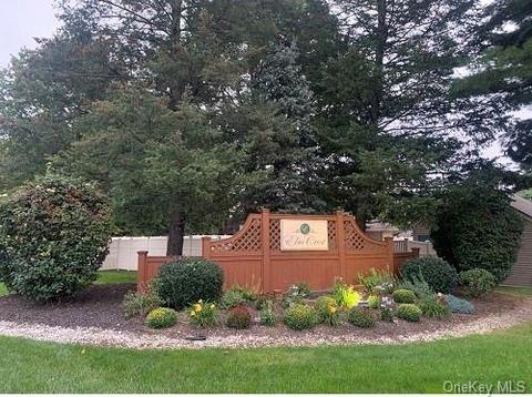 116 Elmcrest Dr, Fishkill, NY 12524 photo 1