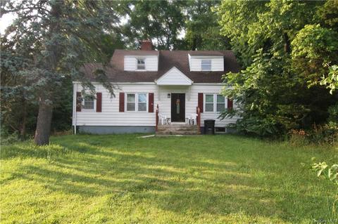 21 Spackenkill Rd, Poughkeepsie, NY 12603 photo 1