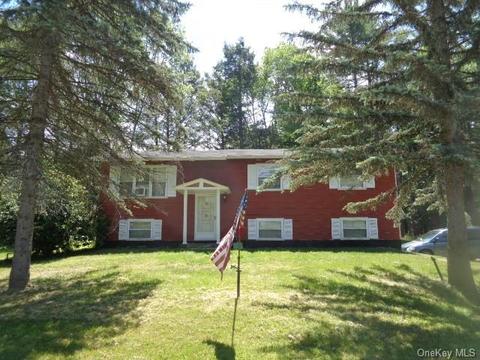 5 Frazier Rd, Highland, NY 12732 photo 1