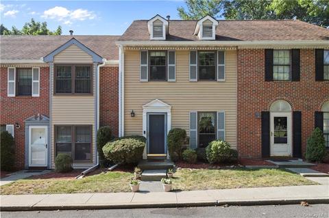 5 Juniper Ct, Peekskill, NY 10566 photo 1
