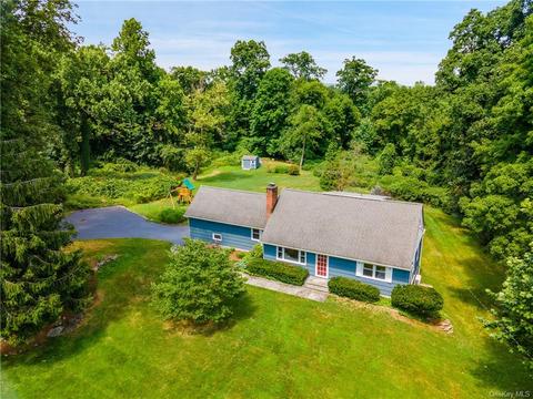 806 Syska Rd, Yorktown, NY 10562 photo 1