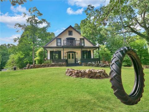 14 Willow Ave, Cornwall, NY 12518 photo 1