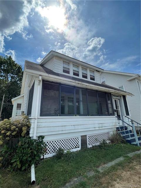 231 Hooker Ave, Poughkeepsie, NY 12603 photo 1