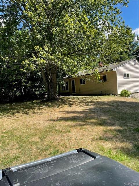 7 Kings Dr, Newburgh, NY 12589 photo 1