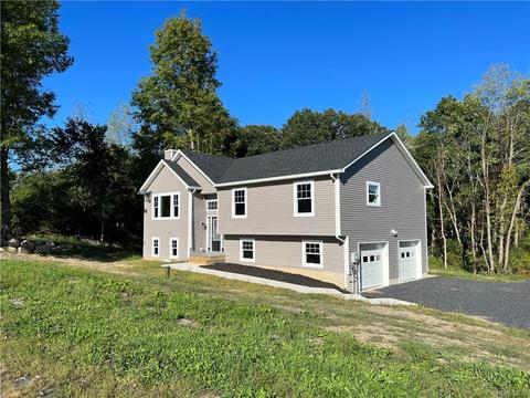 8 Summerset Dr, Wallkill, NY 12589 photo 1