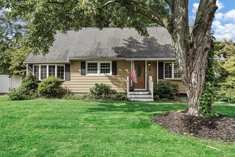 14 Heath Rd, Fishkill, NY 12524 photo 1