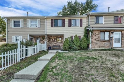 203 Everett Pl, Maybrook, NY 12543 photo 1