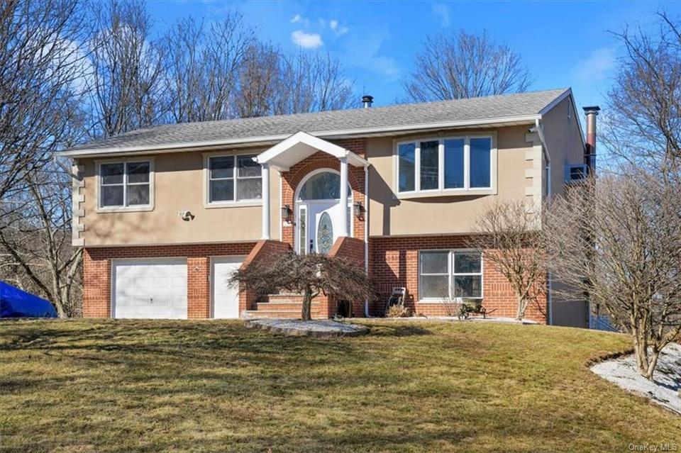 233 Dahlia Dr, Mahopac, NY 10541 23 Photos Movoto