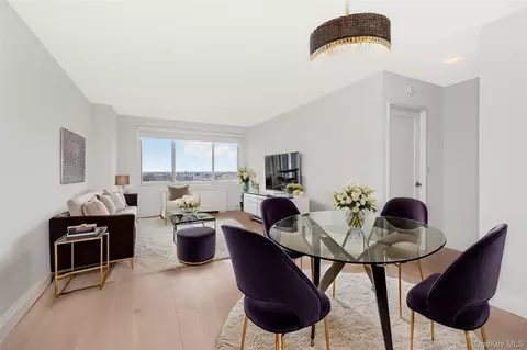 3333 Henry Hudson Pkwy #23V, New York, NY 10463