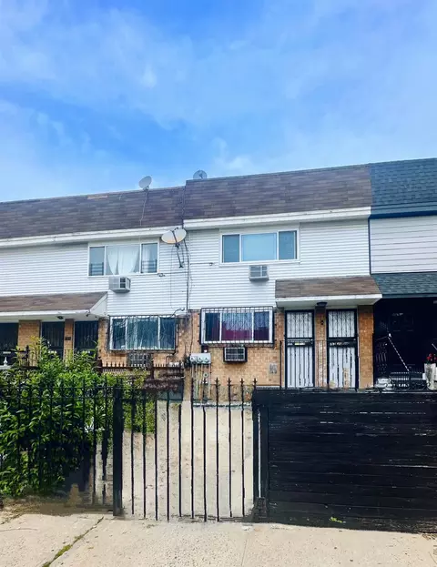 657 Evergreen, Brooklyn, NY 11207