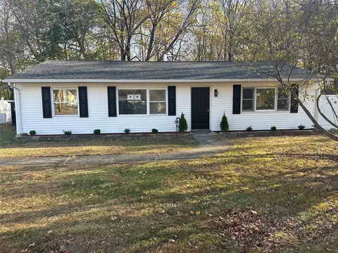 30 Lafayette Rd, Orangetown, NY 10983
