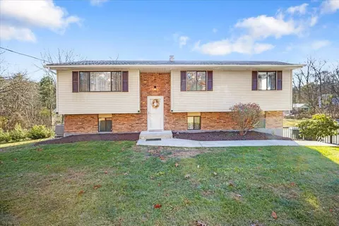 245 Fostertown Rd, Newburgh, NY 12550