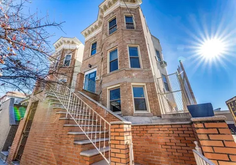 2812 Dudley Ave, New York, NY 10461
