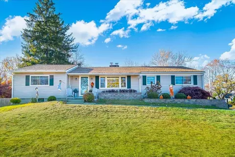 184 Wilbur Blvd, Poughkeepsie, NY 12603