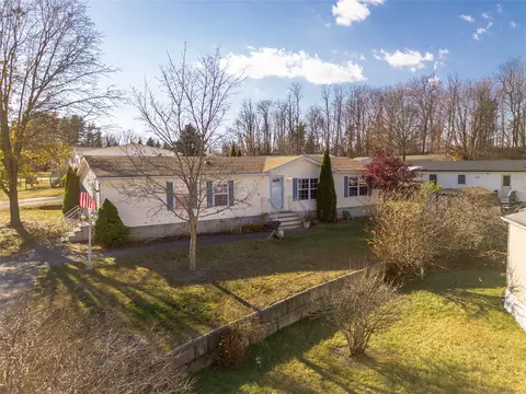 111 Winding Wood Rd, East Fishkill, NY 12533