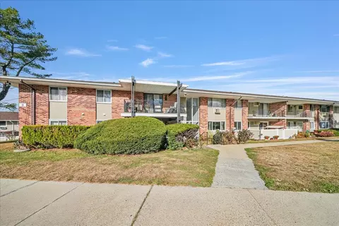 314 Old Country Rd, Greenburgh, NY 10523