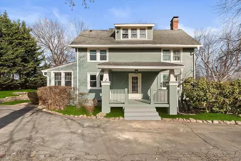 177 N Middletown Rd, Clarkstown, NY 10954