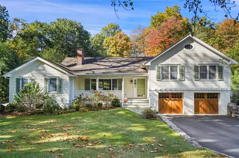 40 Aldridge Rd, New Castle, NY 10514