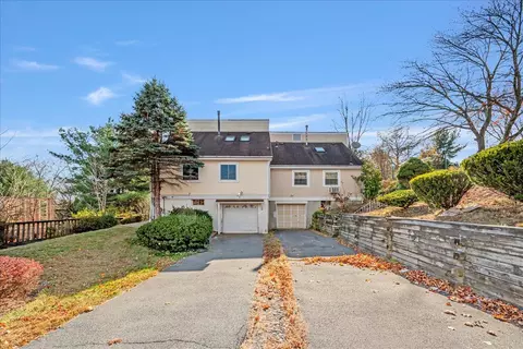 20 Wolfe Dr, Ramapo, NY 10977 photo 1