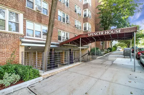 4380 Vireo Ave #L-15, New York, NY 10470