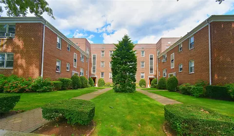 33 E Grand St #A2A, Mount Vernon, NY 10552
