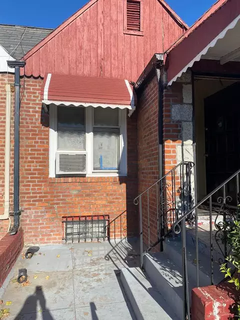 17913 134th Ave, New York, NY 11434