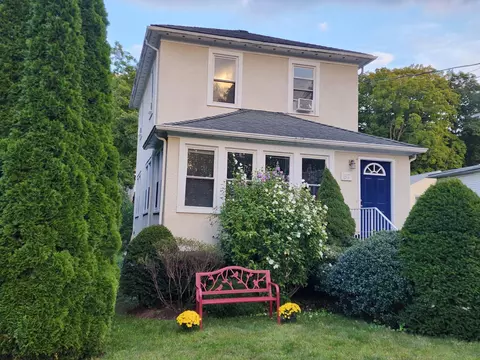 67 Sears Ave, Greenburgh, NY 10523