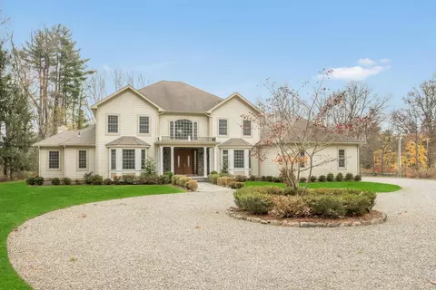 86 West Rd, Pound Ridge, NY 10576