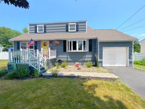 8 Curie Rd, Cornwall On Hudson, NY 12520