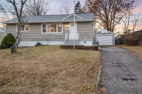 19 Sherman Dr, Newburgh, NY 12550