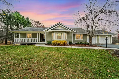 13 Little Collabar Rd, Crawford, NY 12549