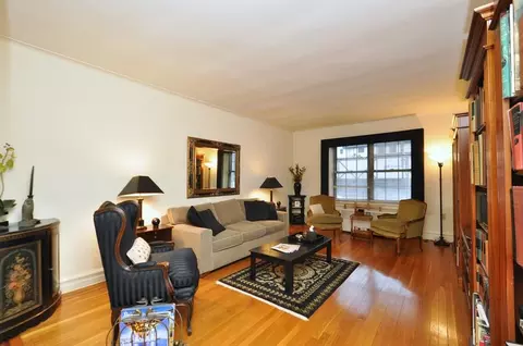 105 Garth Rd #1F, Scarsdale, NY 10583