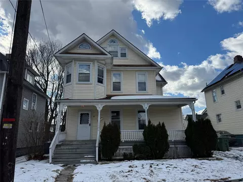 23 Albert St, Middletown, NY 10940