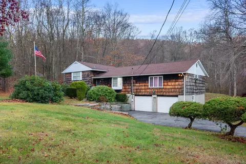 800 Farmers Mills Rd, Kent, NY 10512
