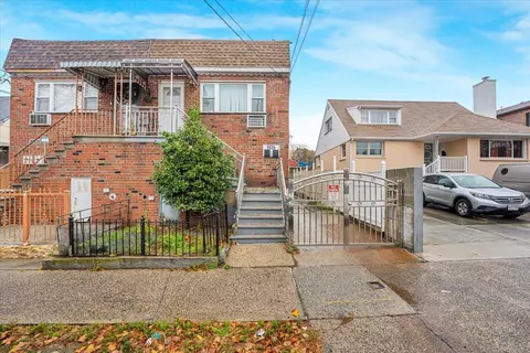 3525 Grace Ave, New York, NY 10466